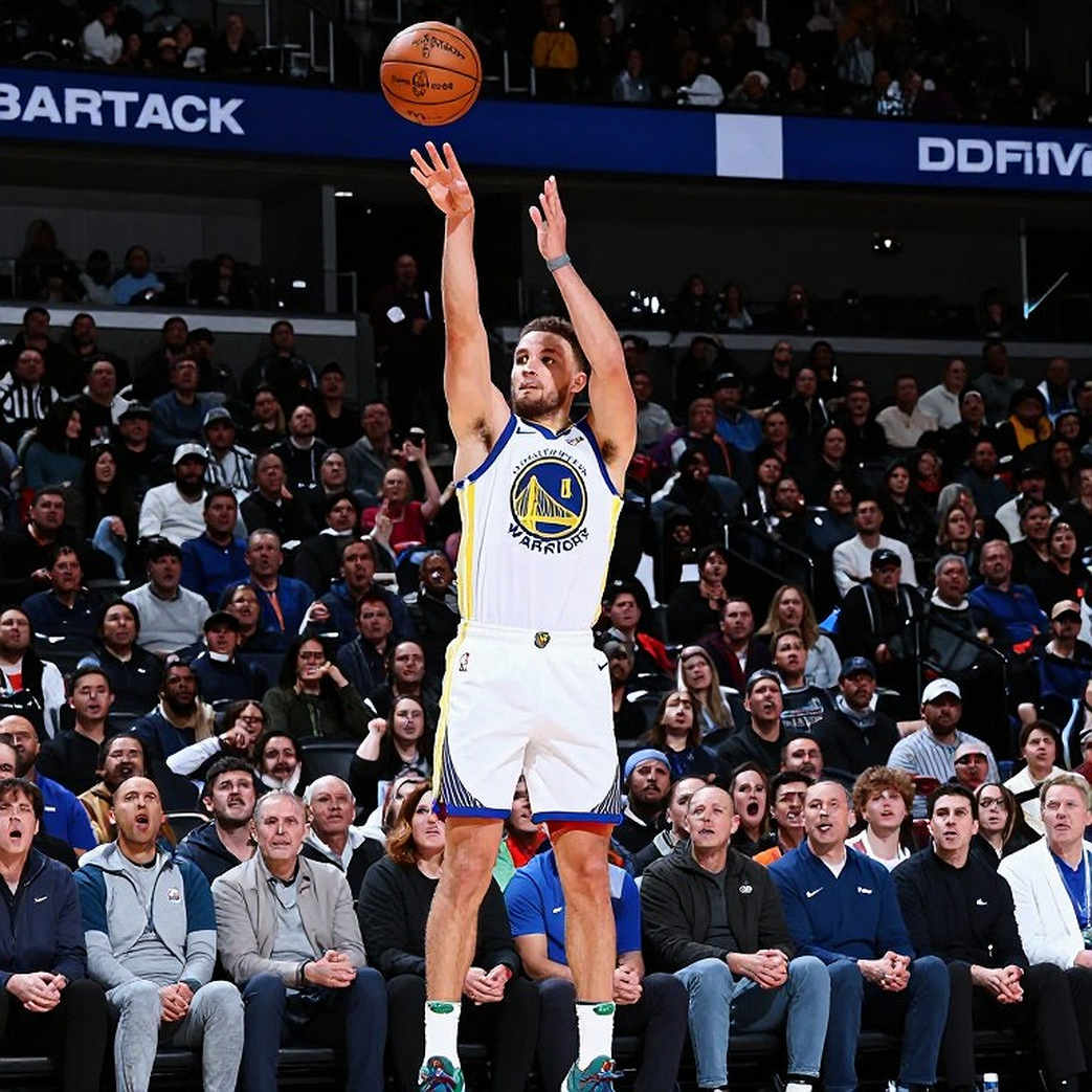 Thomas Walkup rời Olympiacos sau 5 năm: Bản hợp đồng vì tiền hay khởi đầu cho kỷ nguyên mới của Dubai tại EuroLeague?