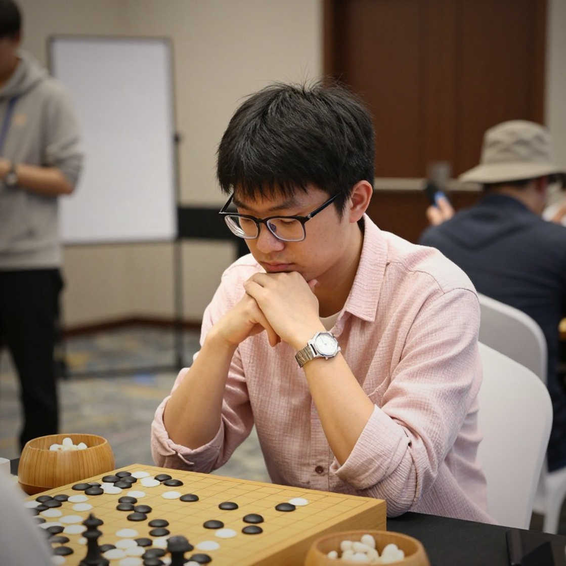 Khi Dữ Liệu Im Lặng: Kỷ Luật Của Người Viết Esports